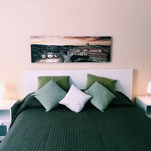 4 Center Apartment